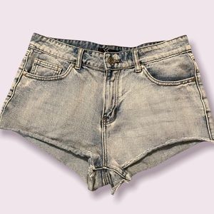 Forever 21 Women’s Jean Shorts - Short Fit- Blue